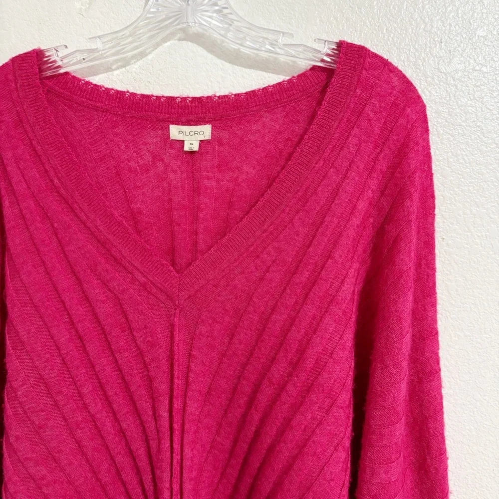 Anthropologie Pilcro V-Neck Boxy Rib Wool Blend Sweater‎ in Pink